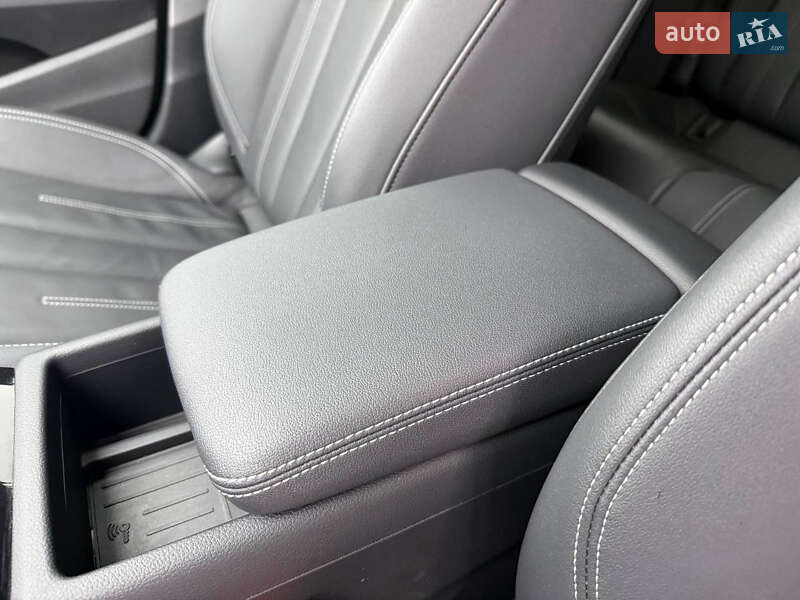 Седан Audi A4 2023 в Стрию фото 44 Седан Audi A4 2023 в Стрию