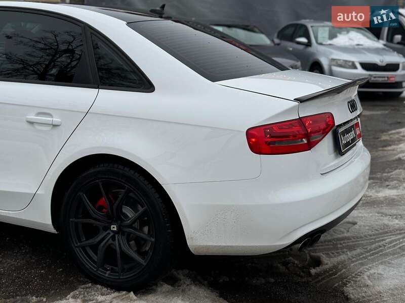 Седан Audi A4 2014 в Вінниці