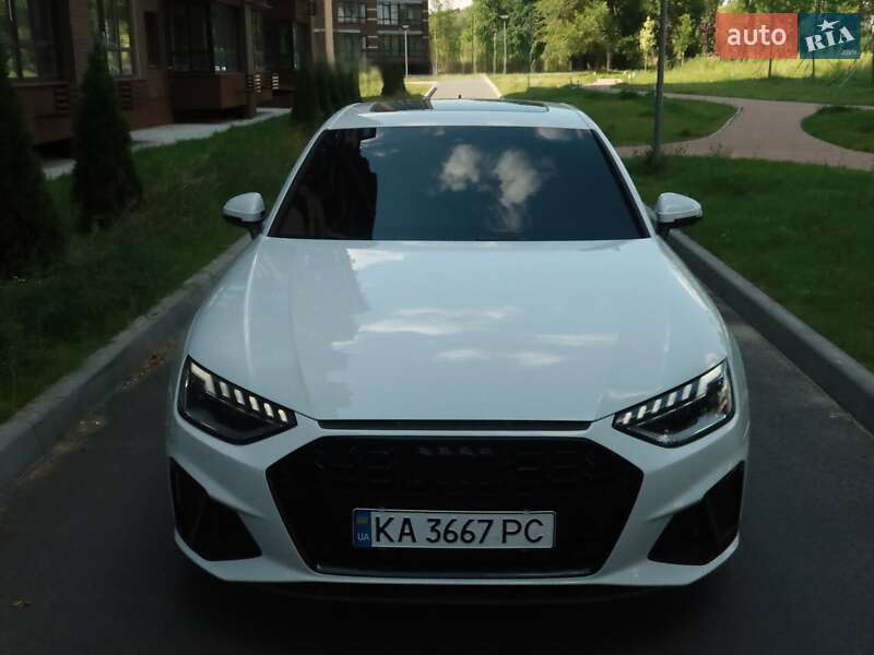 Седан Audi A4 2022 в Киеве