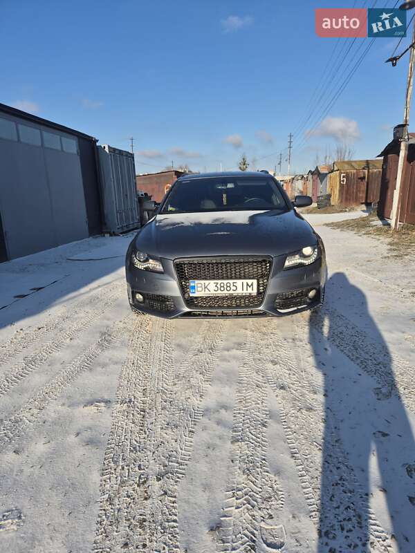 Універсал Audi A4 2011 в Львові