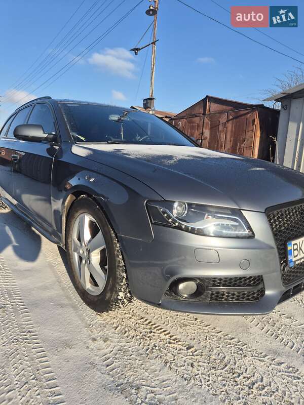 Універсал Audi A4 2011 в Львові