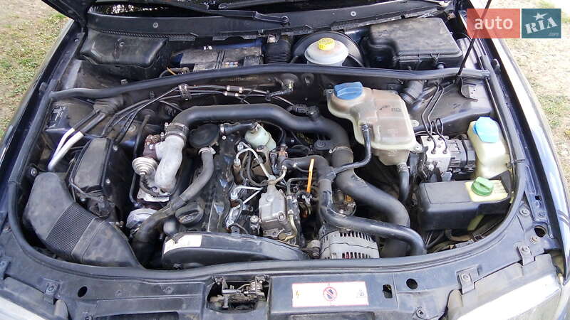 Седан Audi A4 1999 в Измаиле