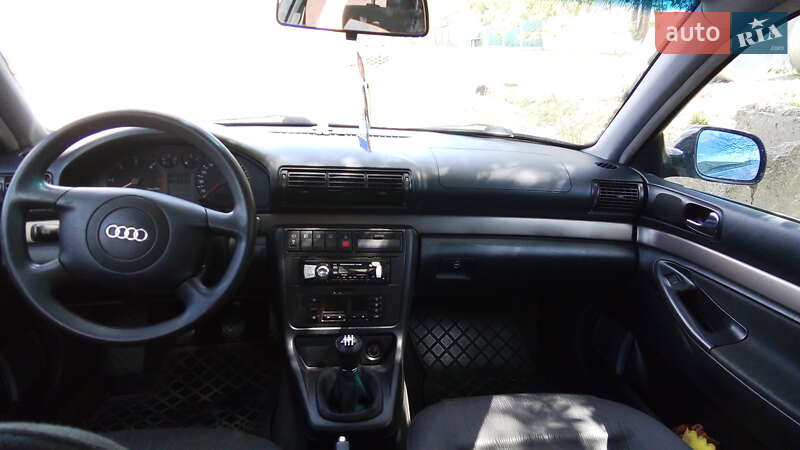 Седан Audi A4 1999 в Ізмаїлі фото 2 Седан Audi A4 1999 в Ізмаїлі