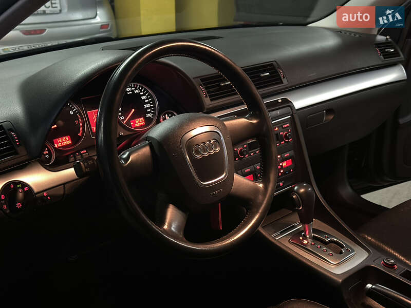 Седан Audi A4 2005 в Днепре