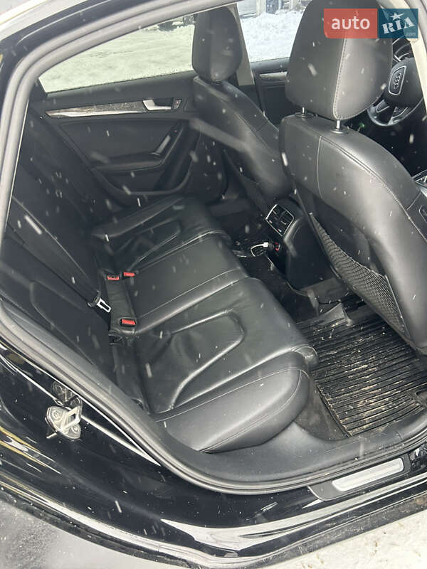 Седан Audi A4 2011 в Брюховичах