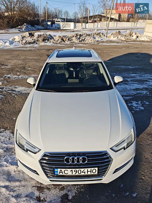 Універсал Audi A4 2015 в Луцьку