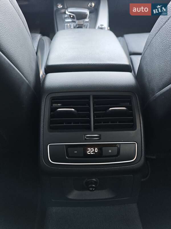 Універсал Audi A4 2015 в Луцьку