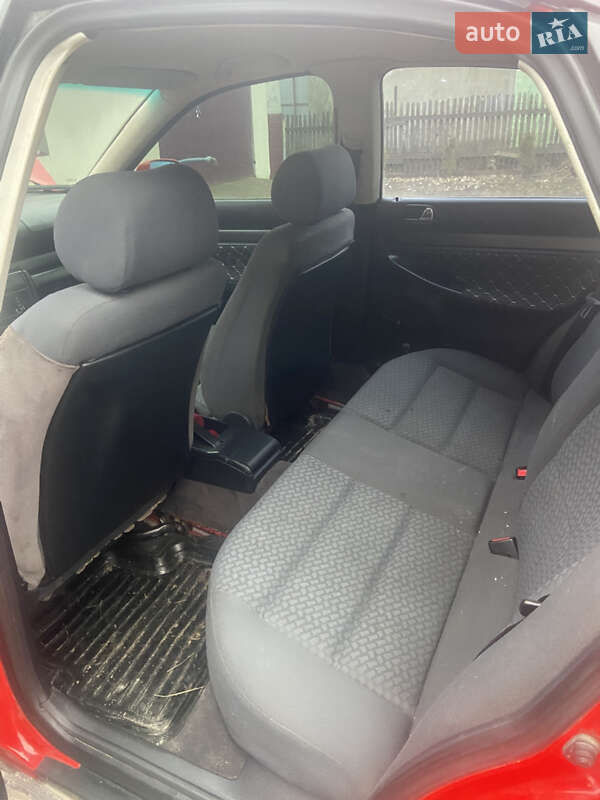 Седан Audi A4 1995 в Тернополі