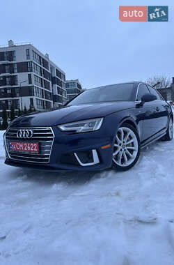 Седан Audi A4 2019 в Львові