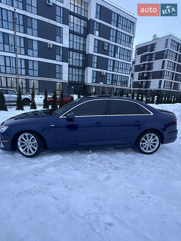 Седан Audi A4 2018 в Львові