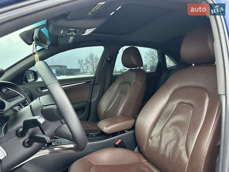 Седан Audi A4 2013 в Киеве