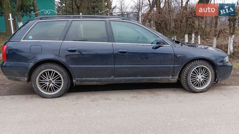 Универсал Audi A4 2000 в Ужгороде