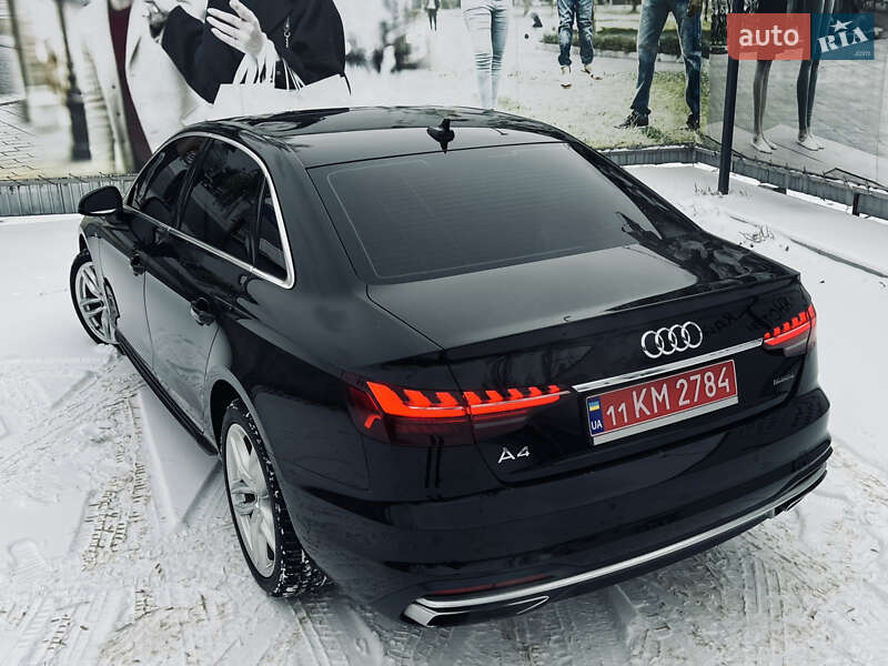 Седан Audi A4 2019 в Одесі