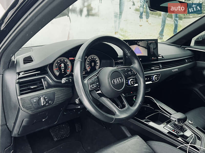 Седан Audi A4 2019 в Одесі
