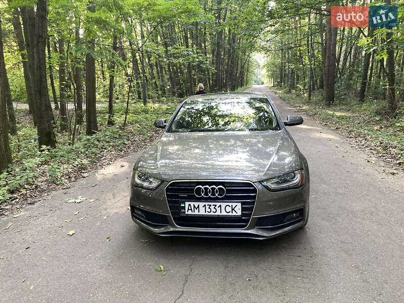 Седан Audi A4 2014 в Житомирі