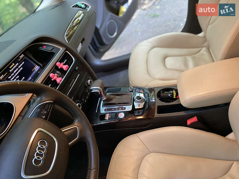 Седан Audi A4 2014 в Житомирі