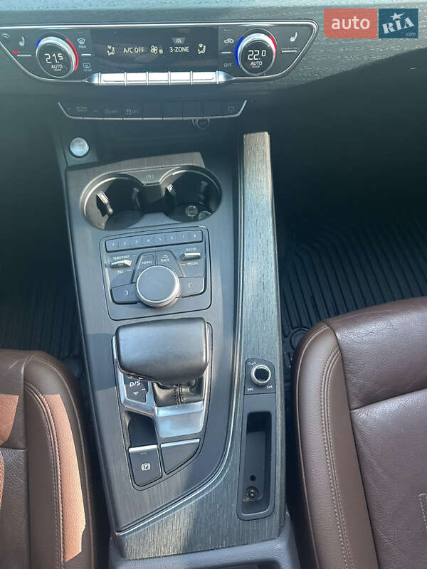 Седан Audi A4 2016 в Крижополі