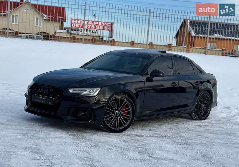 Седан Audi A4 2018 в Києві
