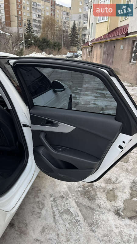 Седан Audi A4 2017 в Львові