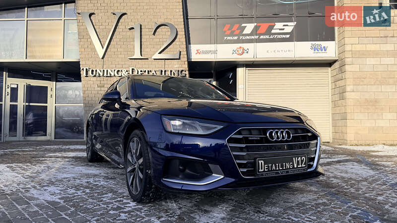 Седан Audi A4 2020 в Дніпрі