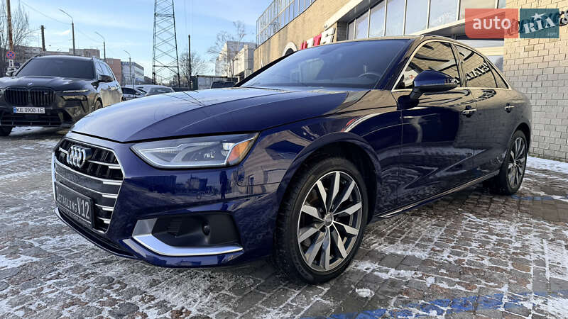 Седан Audi A4 2020 в Дніпрі
