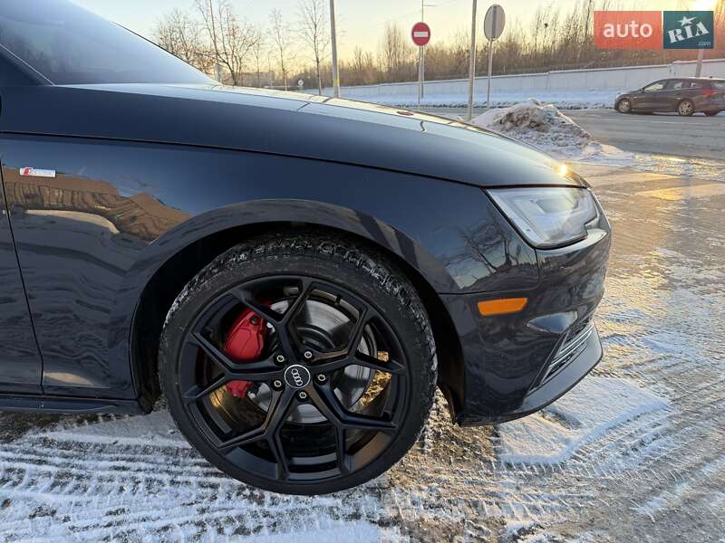 Седан Audi A4 2016 в Киеве