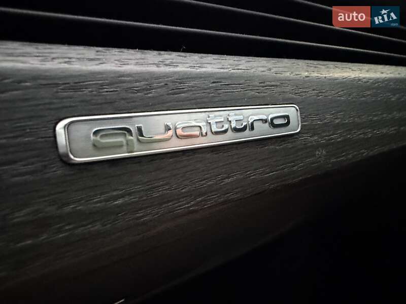 Седан Audi A4 2016 в Киеве