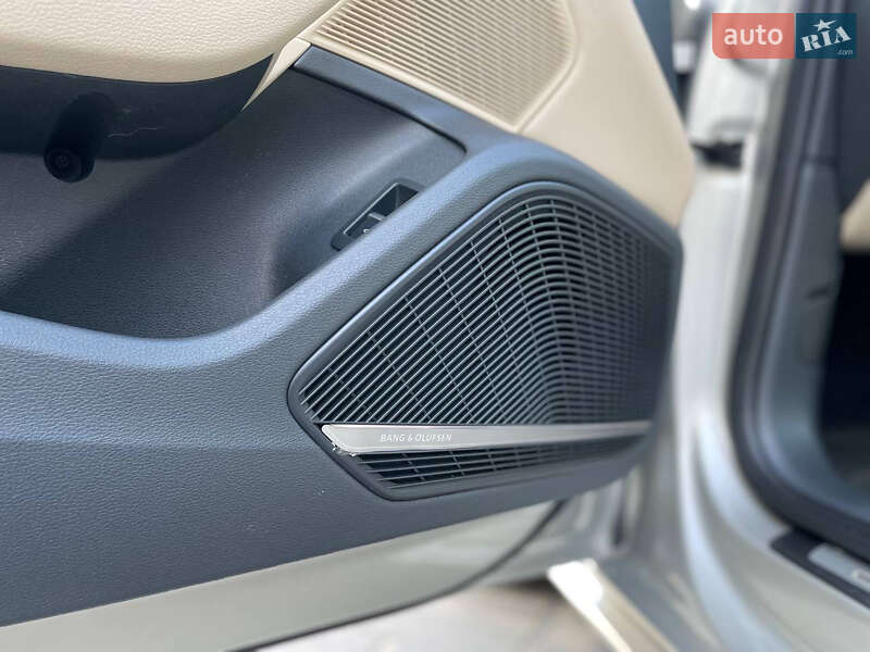 Седан Audi A4 2017 в Луцьку