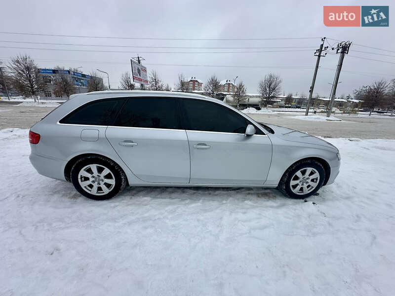Універсал Audi A4 2011 в Бучі
