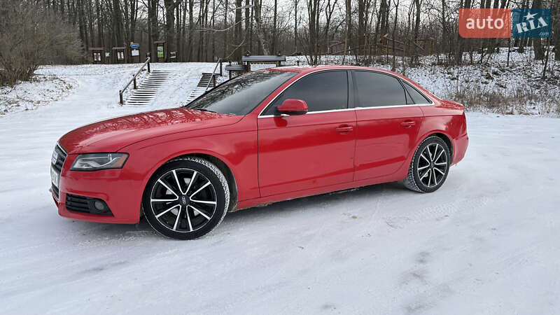 Седан Audi A4 2009 в Диканьці