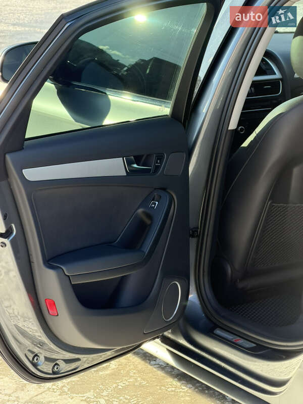 Седан Audi A4 2015 в Броварах