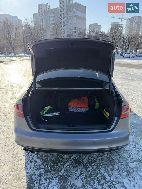 Седан Audi A4 2015 в Броварах