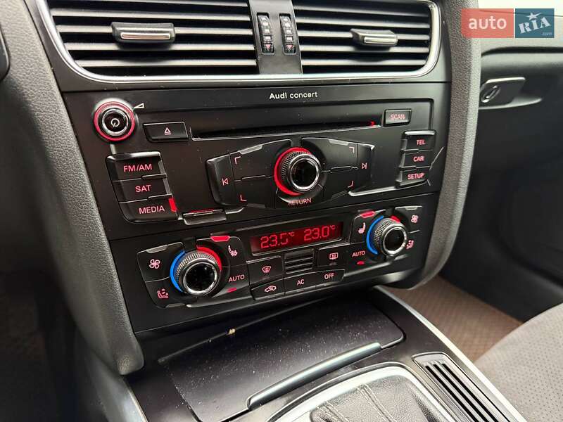 Седан Audi A4 2011 в Києві