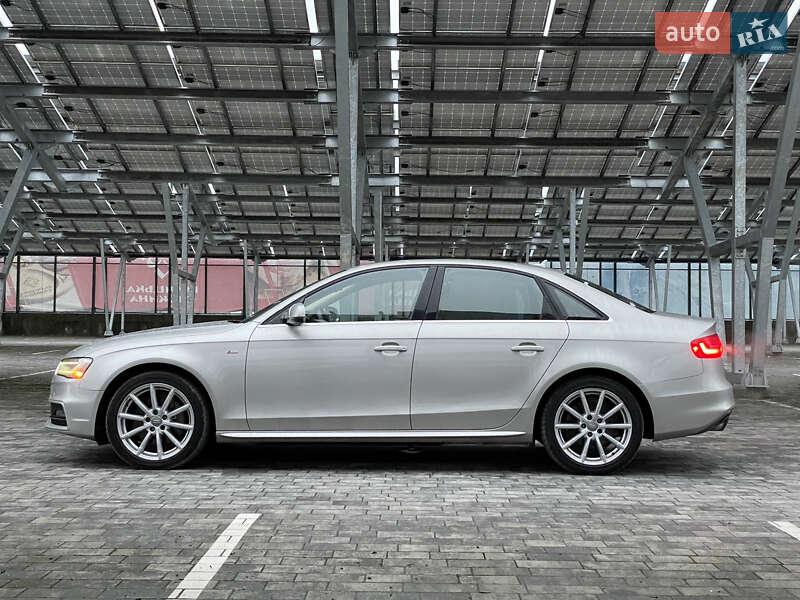 Седан Audi A4 2013 в Львове