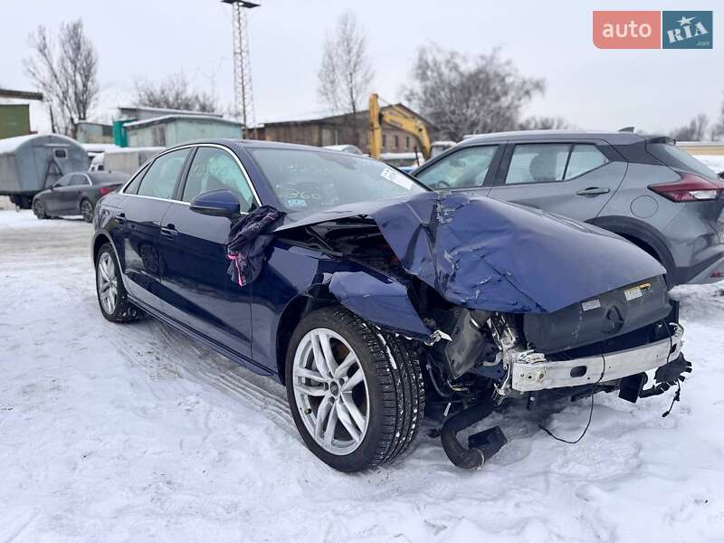 Седан Audi A4 2020 в Києві