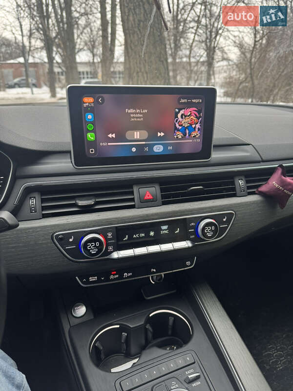 Седан Audi A4 2016 в Києві