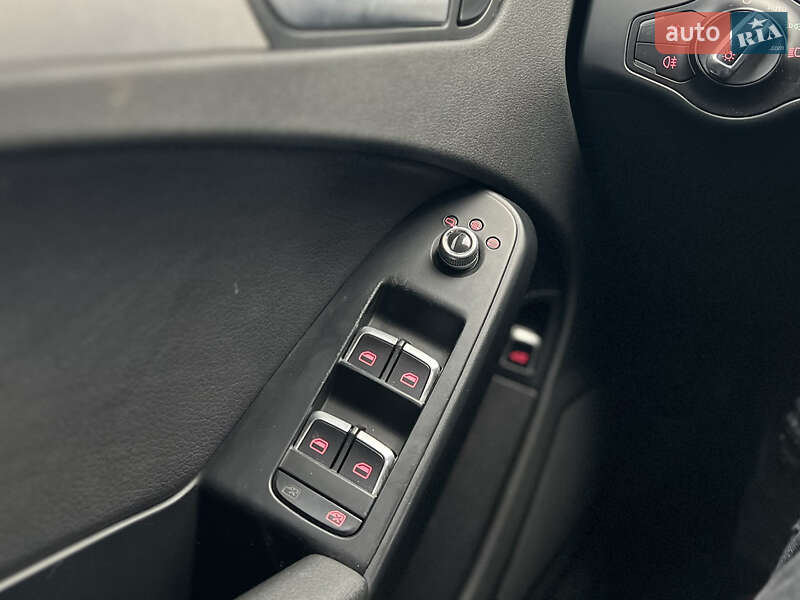 Седан Audi A4 2014 в Києві