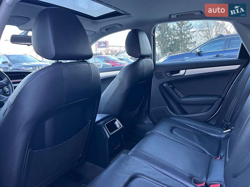 Седан Audi A4 2014 в Івано-Франківську