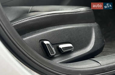 Седан Audi A4 2013 в Львове