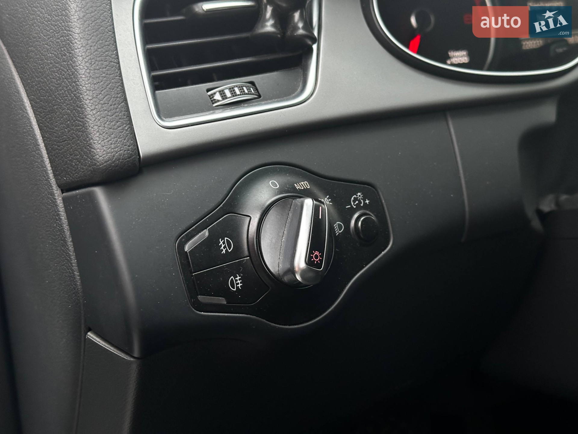 2013 Audi A4 - мініатюра 21