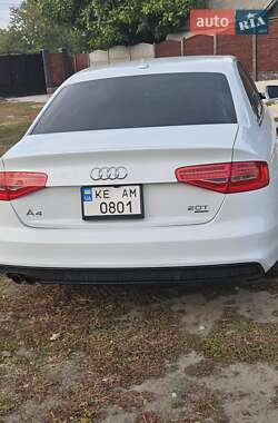 Седан Audi A4 2014 в Днепре
