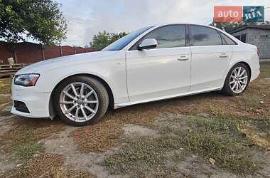 Седан Audi A4 2014 в Днепре