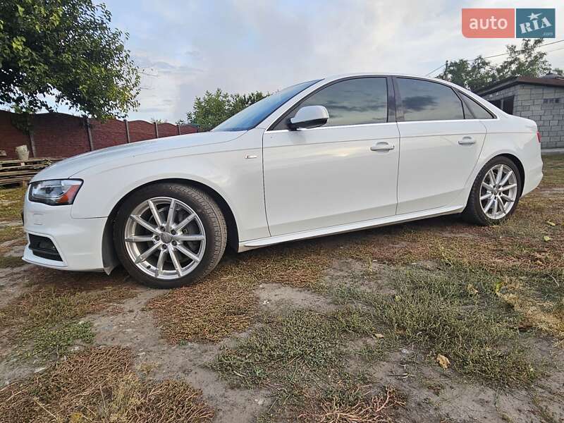 Седан Audi A4 2014 в Днепре
