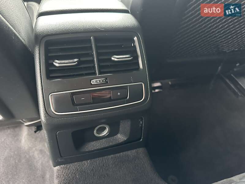 Седан Audi A4 2018 в Вінниці