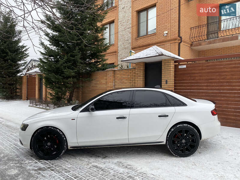 Седан Audi A4 2012 в Одессе