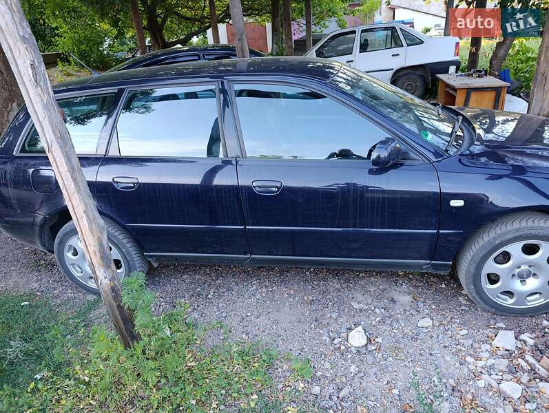 Універсал Audi A4 2001 в Мурованих Курилівцях фото 6 Універсал Audi A4 2001 в Мурованих Курилівцях
