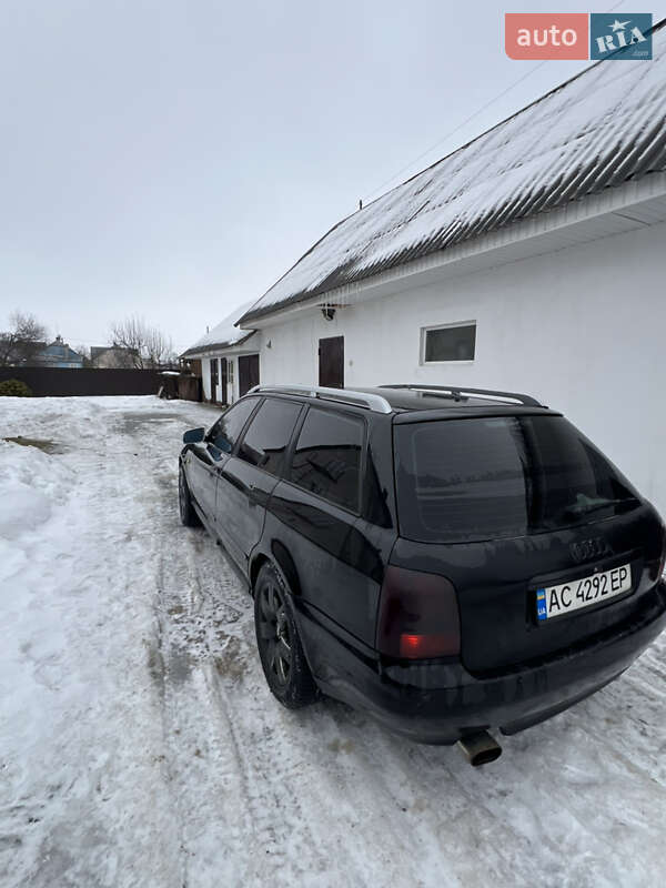 Універсал Audi A4 1997 в Ратному