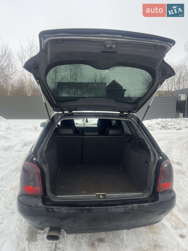 Універсал Audi A4 1997 в Ратному