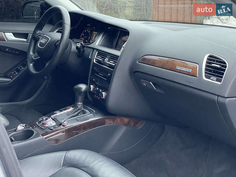 Седан Audi A4 2013 в Яворові