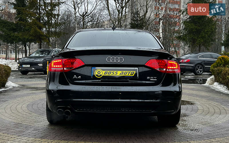 Седан Audi A4 2011 в Львове